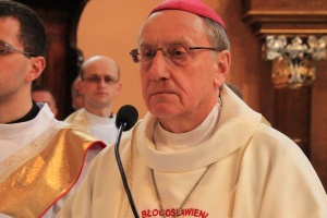 arcybiskup tadeusz kondrusiewicz